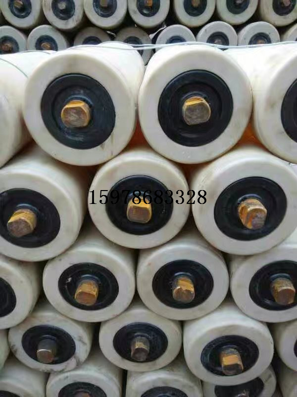 供應(yīng) 耐磨地輥 尼龍制品 澆注尼圖片