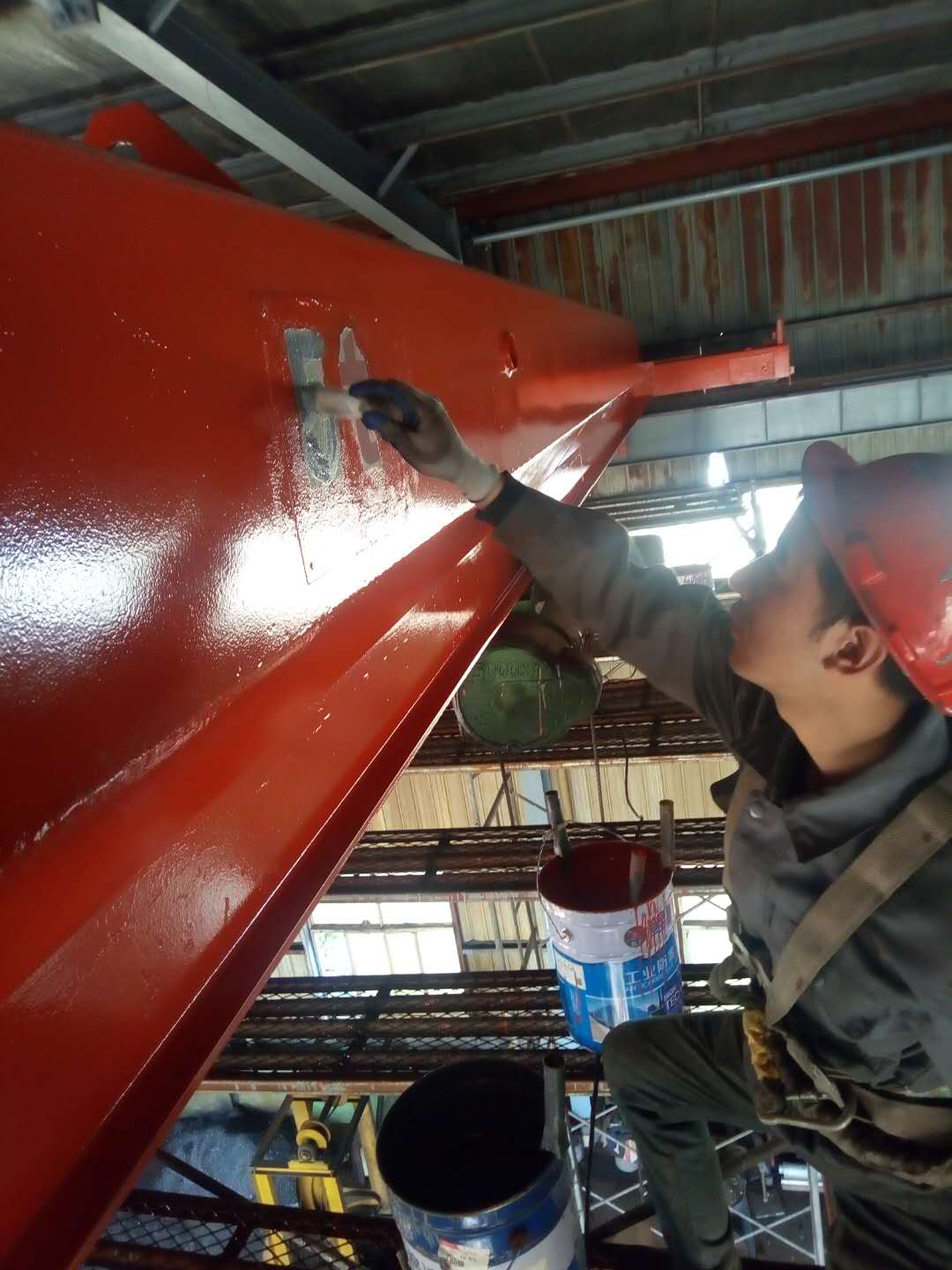 湖北鋼結(jié)構(gòu)屋面防腐施工圖片