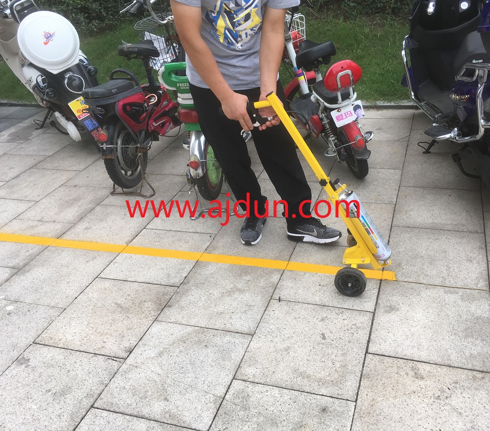 艾捷盾簡易型油漆劃線車H型圖片