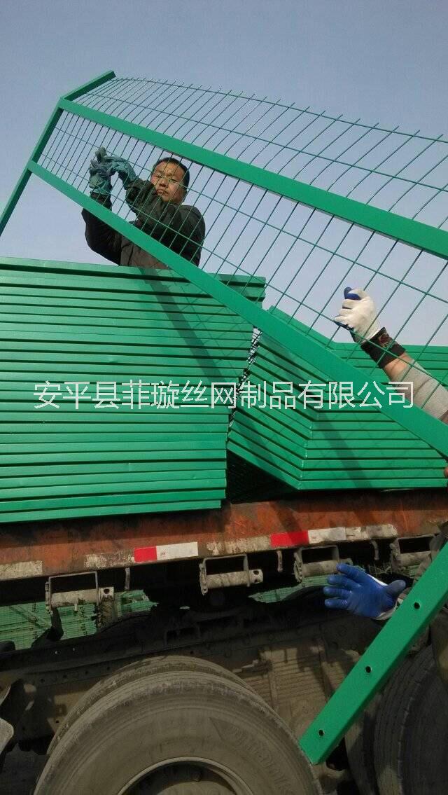 铁路加高加密网隔离栅栅栏设计要求 铁路加高加密网隔离栅栏设计要求