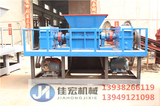 廢舊輪胎撕碎機(jī)圖片