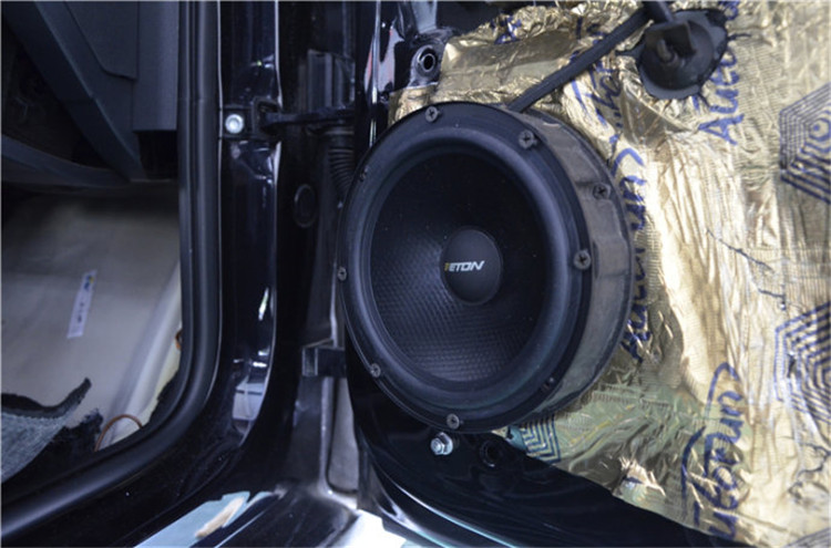 大眾GTI全車俄羅斯STP隔音圖片/大眾GTI全車俄羅斯STP隔音樣板圖 (3)