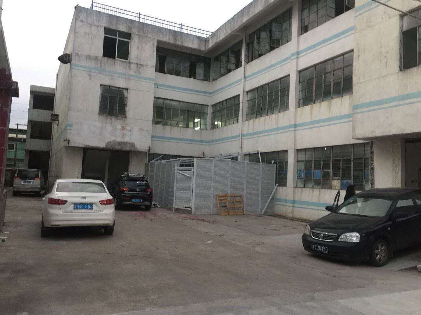靠近主干道標準廠房圖片