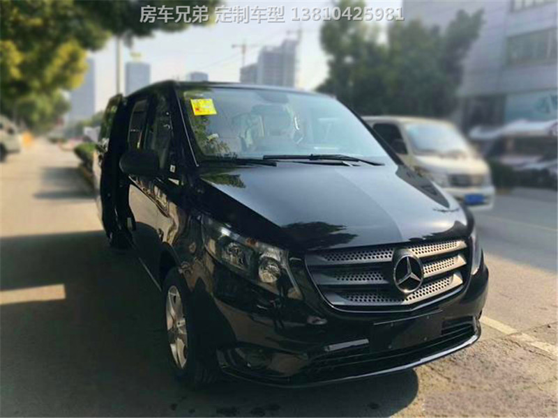 奔馳威霆商務(wù)車多少錢圖片