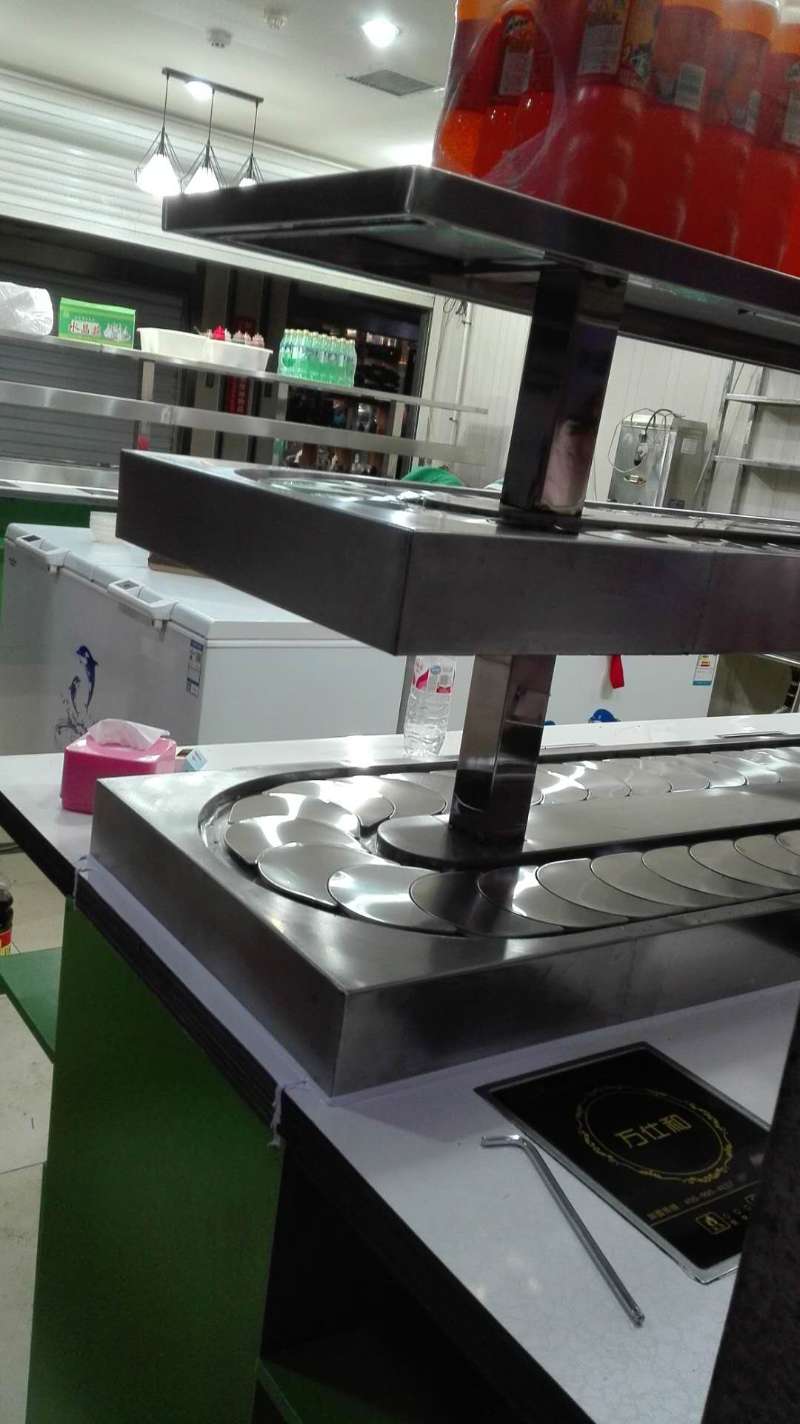 轉(zhuǎn)轉(zhuǎn)火鍋設(shè)備圖片