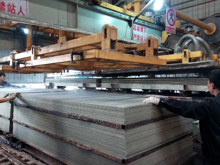 四川纖維水泥板  纖維水泥板，水泥纖維板生產(chǎn)銷售