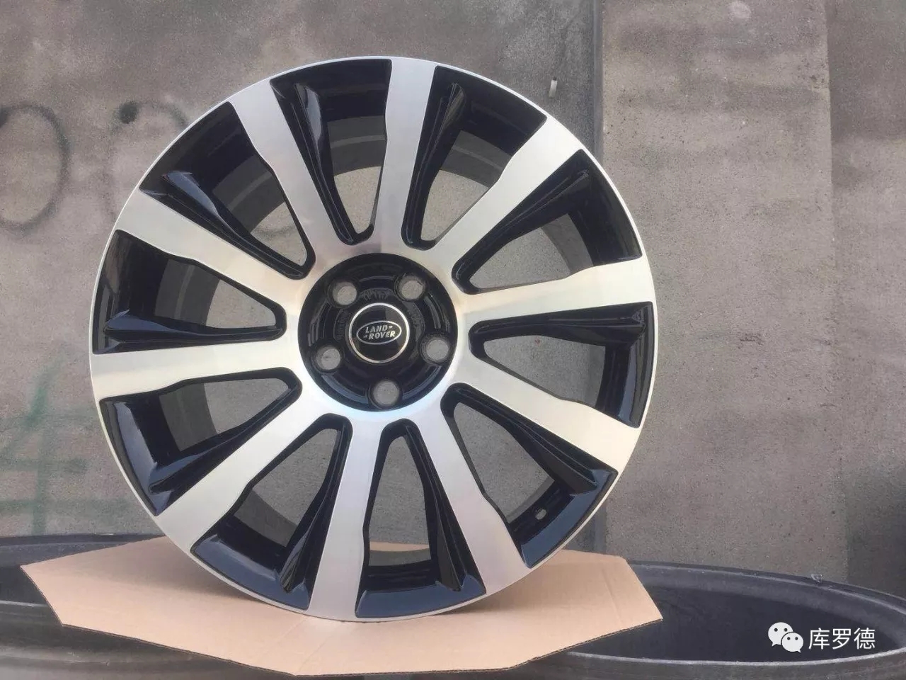 深圳轎車定制一片式個性化鍛造輪轂圖片