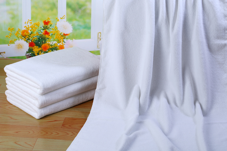 酒店毛巾市場價格，優(yōu)質(zhì)白毛巾圖片