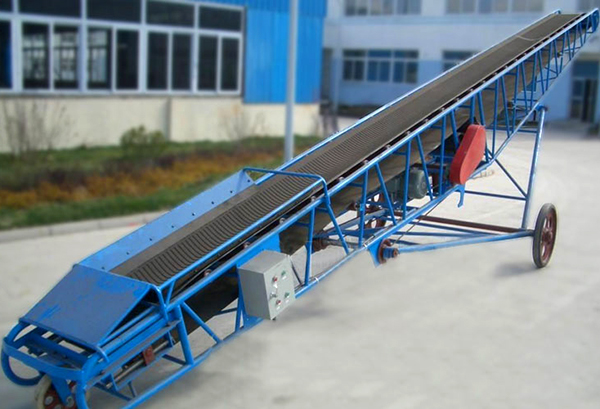 供應(yīng)廠家直銷移動式皮帶輸送機(jī)，移動式皮帶輸送機(jī)性能，移動式皮帶輸送機(jī)用途。