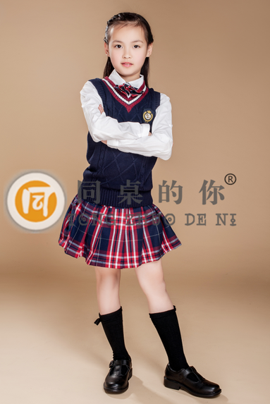 小學(xué)校服秋季學(xué)院風(fēng)圖片
