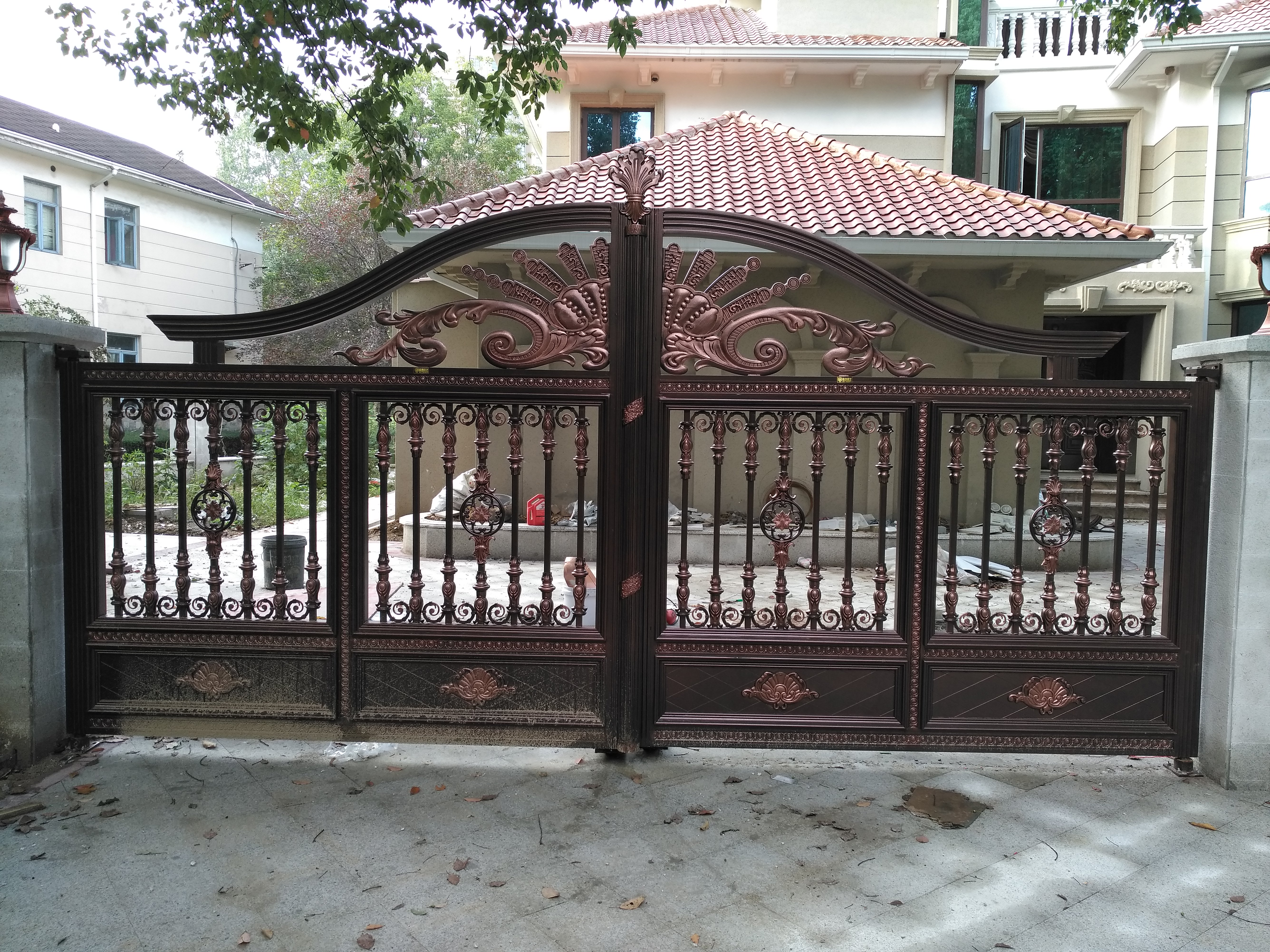 鋁藝徽府護衛(wèi)圖片