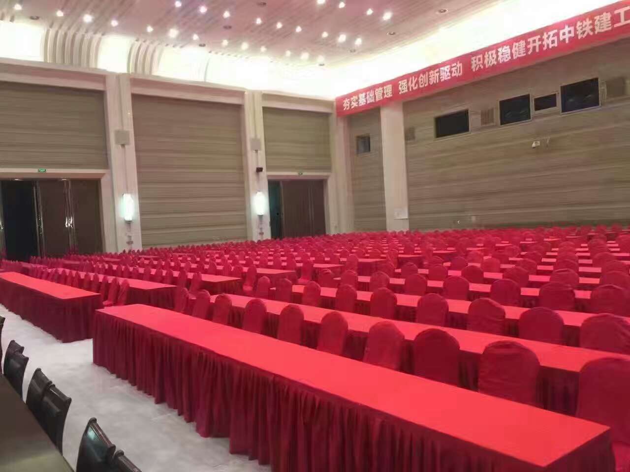 广州佰强大量折叠椅租借宴会椅租借广州佰强大量折叠椅租借宴会椅租借