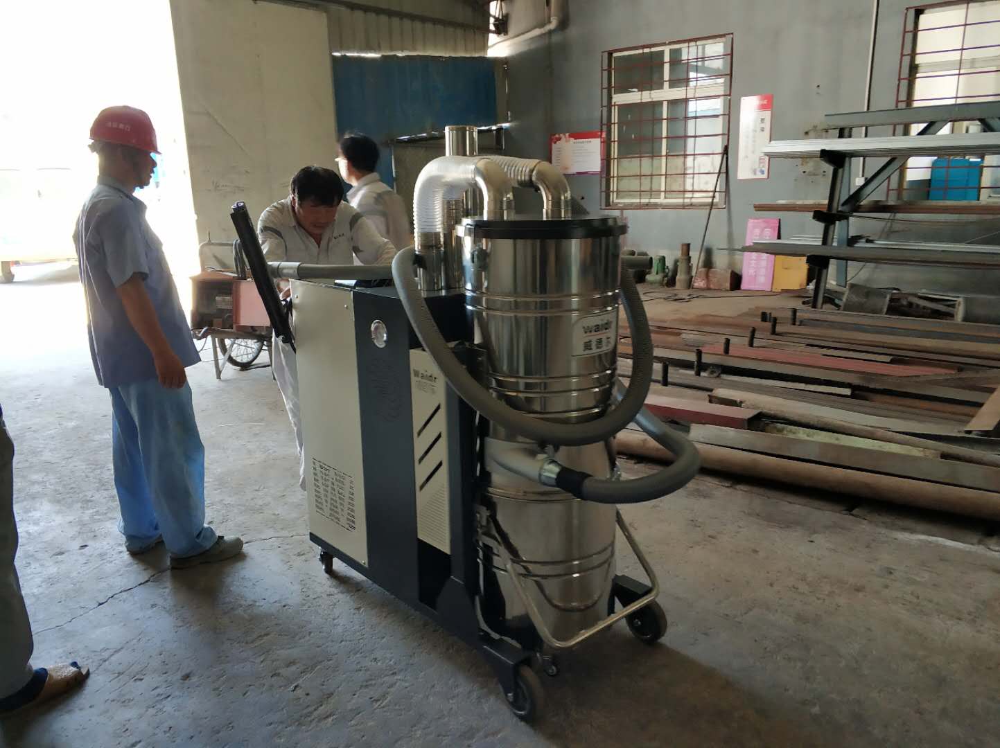 自动反吹工业吸尘设备7.5KW工业吸尘器钢铸车间用吸尘设备干湿两用图片