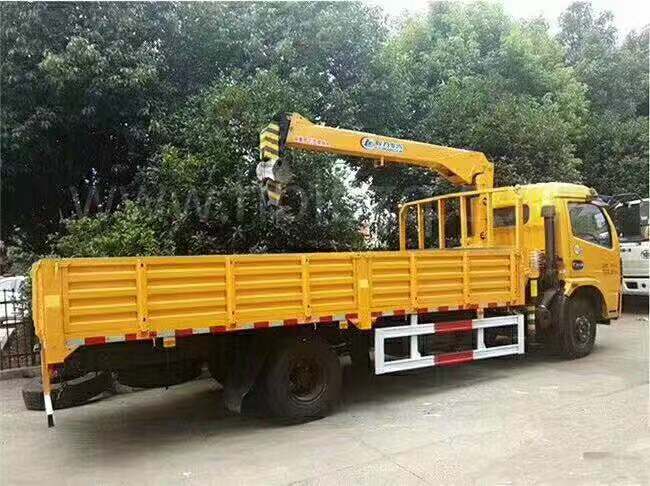 東風(fēng)多利卡4.8米隨車吊生產(chǎn)廠家圖片/東風(fēng)多利卡4.8米隨車吊生產(chǎn)廠家樣板圖 (3)