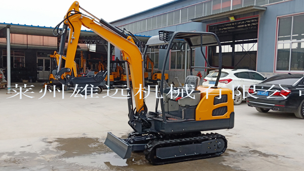 北方雄遠(yuǎn)機(jī)械 1.8微型挖掘機(jī)，小微型挖掘機(jī)