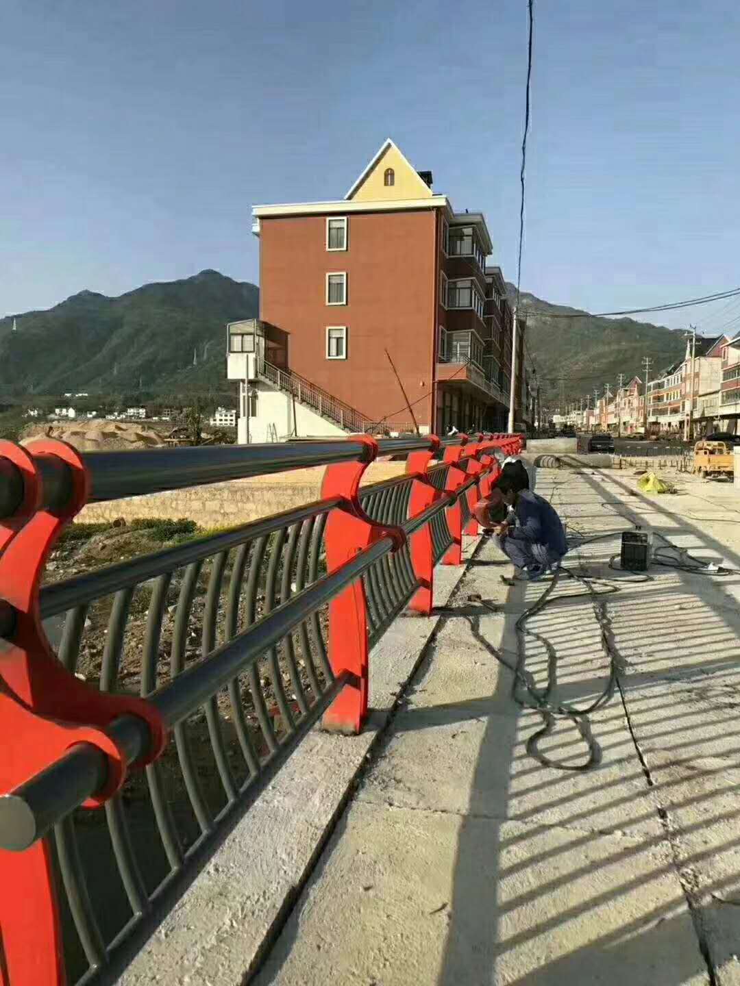 河道桥梁栏杆供应商_徐州河道桥梁栏杆供应商_聊城河道桥梁栏杆供应商_潍坊河道桥梁栏杆供应商图片