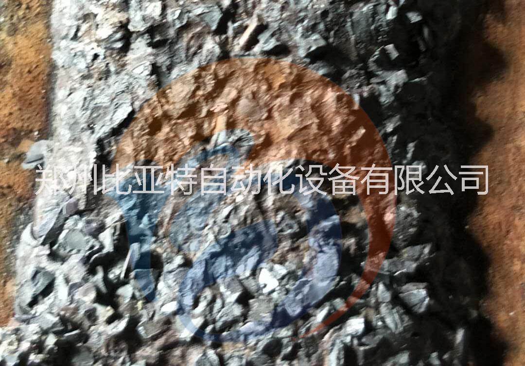 耐磨板合金堆焊设备截齿合金颗粒焊接设备