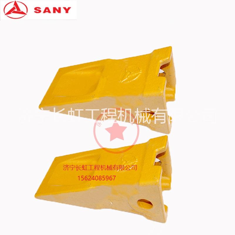 三一SY215斗齒 挖掘機圖片