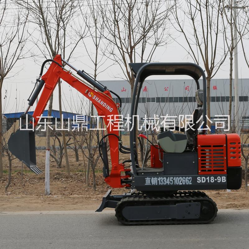 植樹挖溝小型挖掘機(jī)  挖土機(jī)型號圖片
