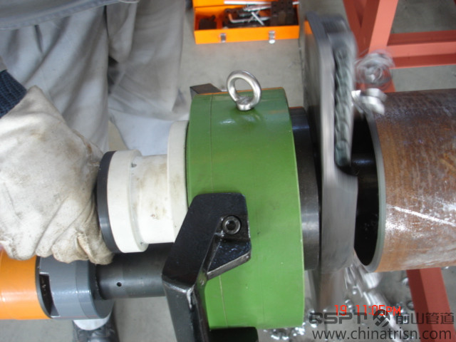 管道內(nèi)漲端面坡口機(jī)圖片