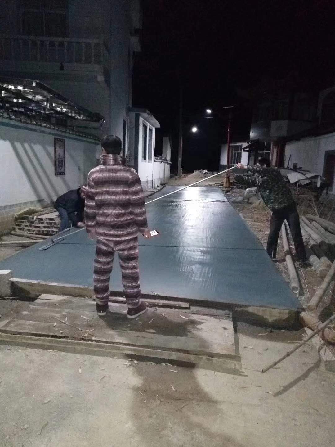 藝術(shù)壓花地坪圖片