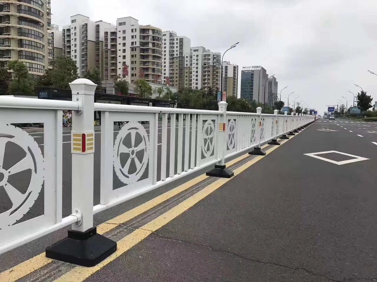 道路护栏 交通道路护栏-城市道路护栏