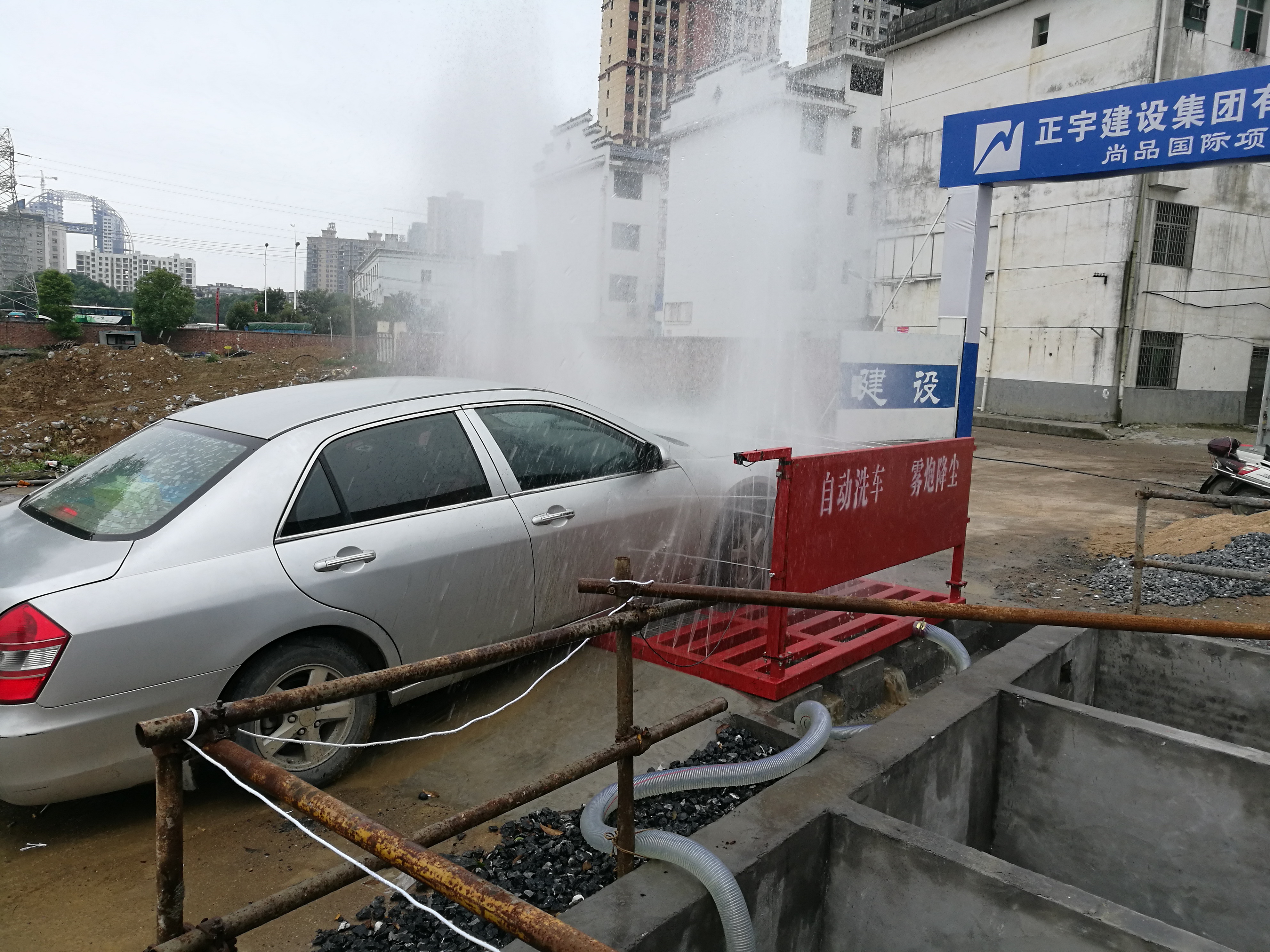 蕪湖建筑工程全自動(dòng)沖洗平臺(tái)圖片