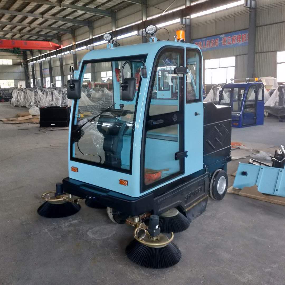 自動(dòng)掃地車圖片