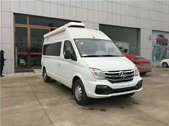 湖北生產(chǎn)大通B型長軸房車圖片