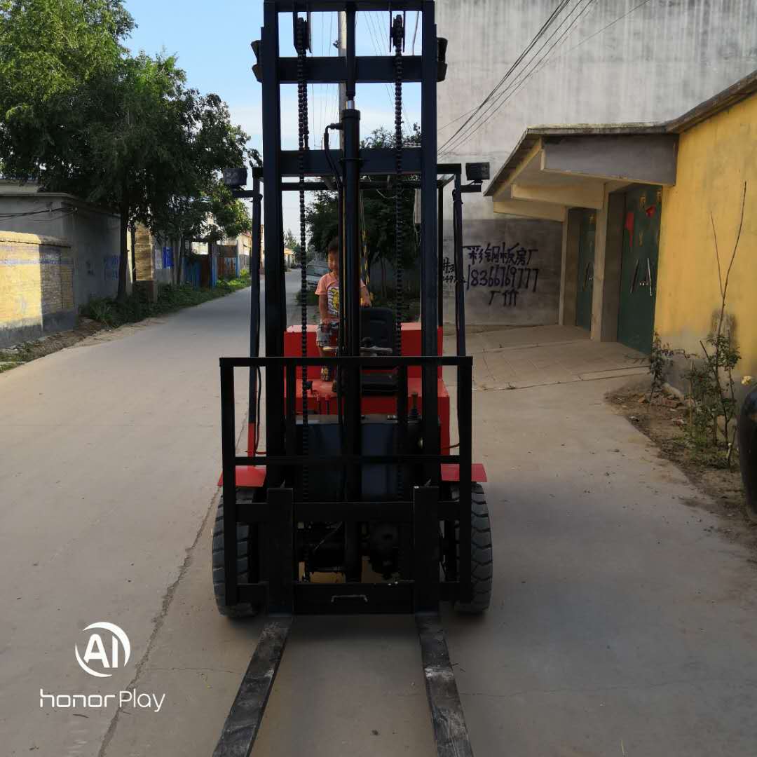 电动叉车1.5吨小型电动堆高搬运叉车电动升高堆垛车电瓶叉车图片