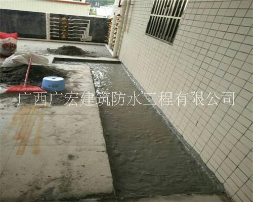 南宁市​房屋漏水维修公司 南宁市​专业房屋堵漏公司   南宁市​房屋渗水堵漏​公司​图片