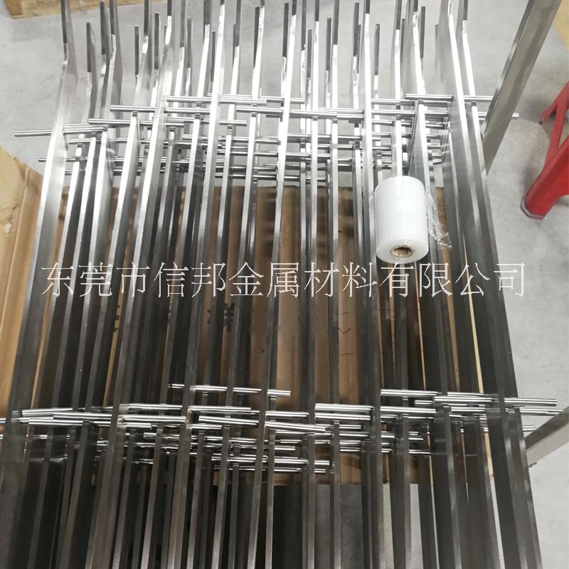 不銹鋼陽臺立柱圖片