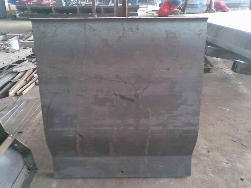 鋼模板在使用過程中進(jìn)行多重保護(hù)