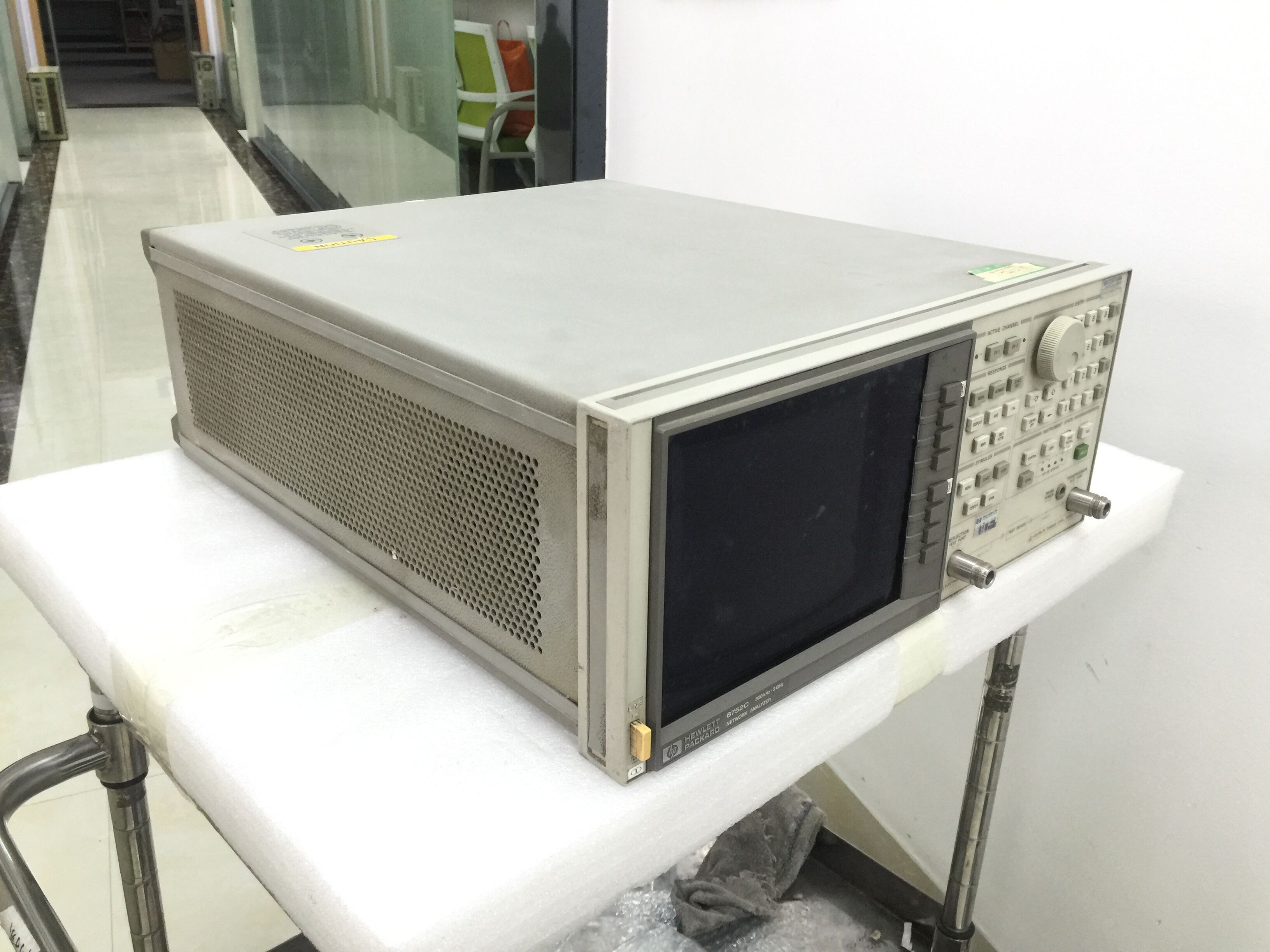 出售HP8752C网络分析仪300kHz至3GHz