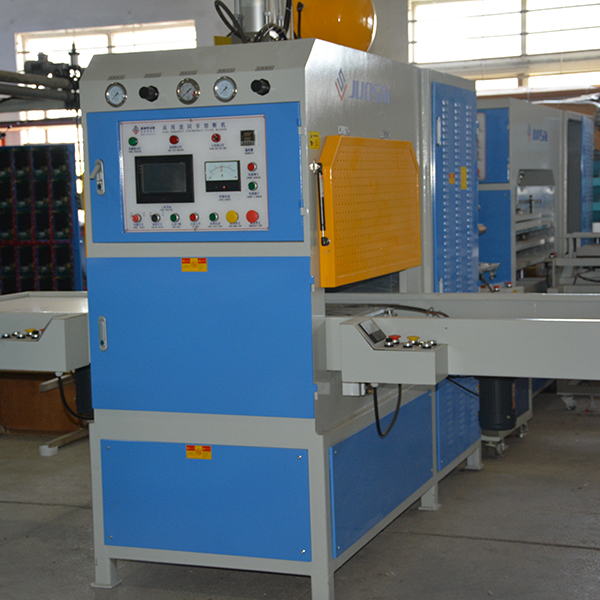 EVA引流袋高頻機(jī) 帶自動二次高圖片