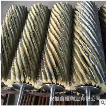 供应BSA砂光机砂光辊 定制批发木材凹凸面打磨抛光辊 现货供应砂光机毛刷辊图片