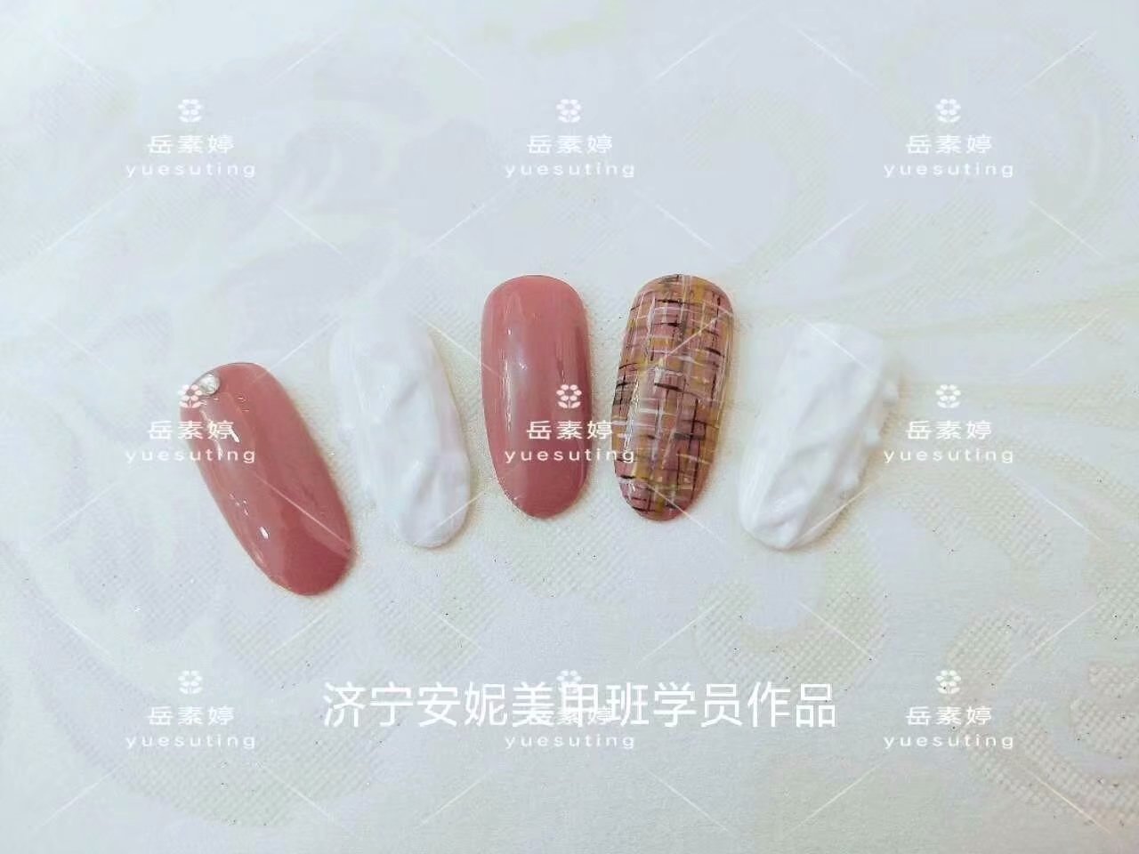 美甲师的摇篮