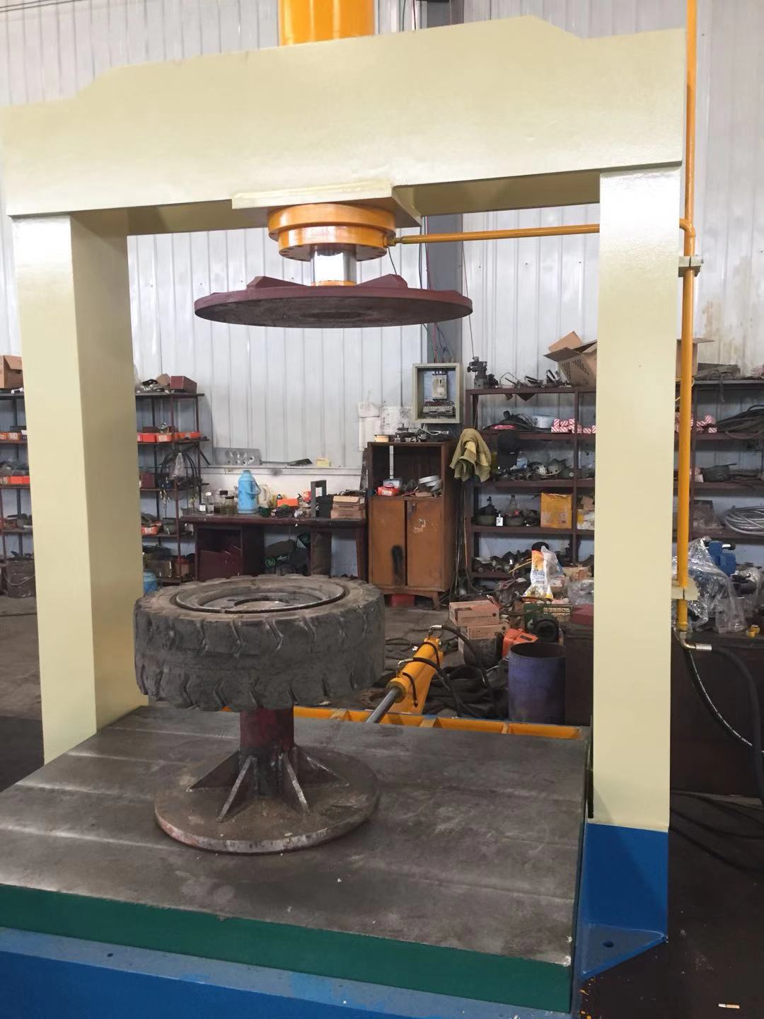 實心輪胎定型壓胎機圖片/實心輪胎定型壓胎機樣板圖 (4)