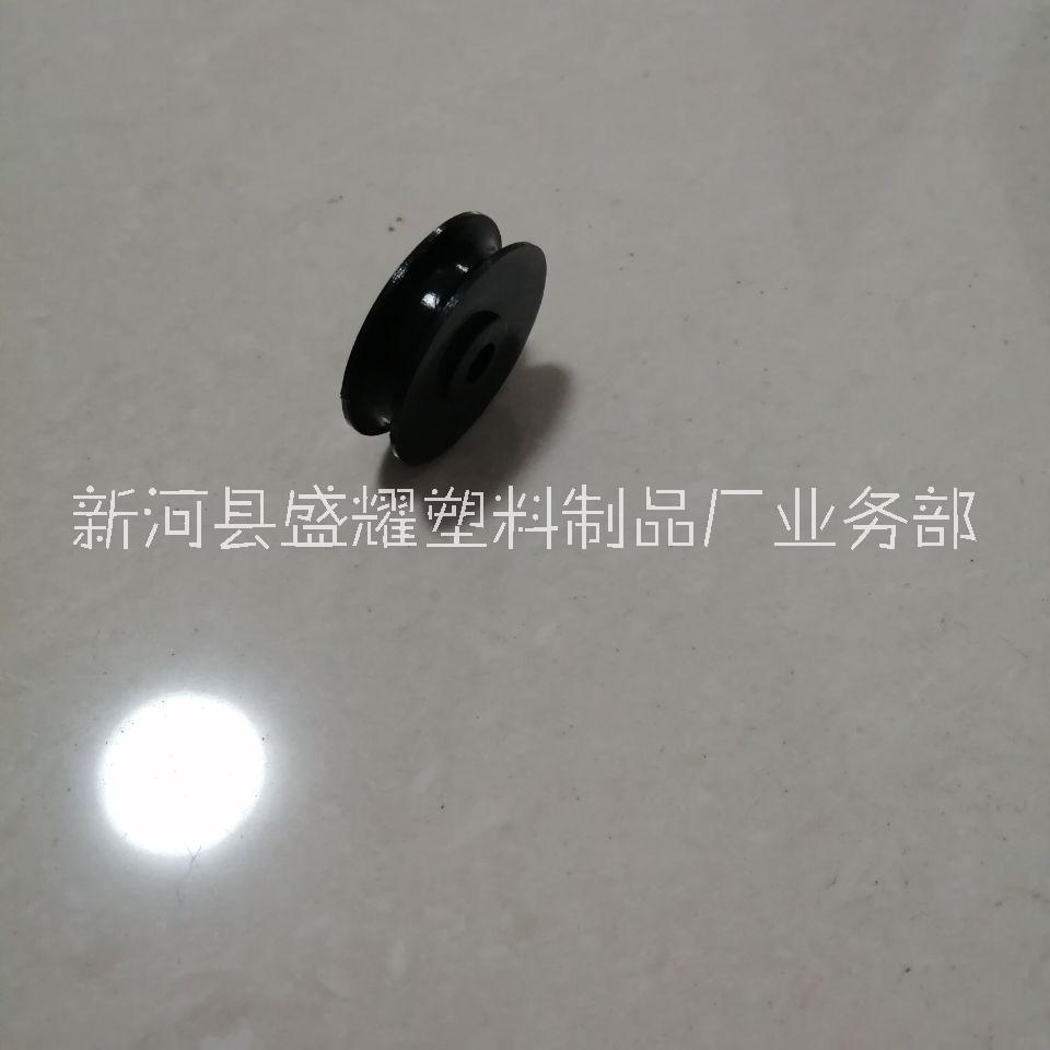 黑色尼龙滑轮图片