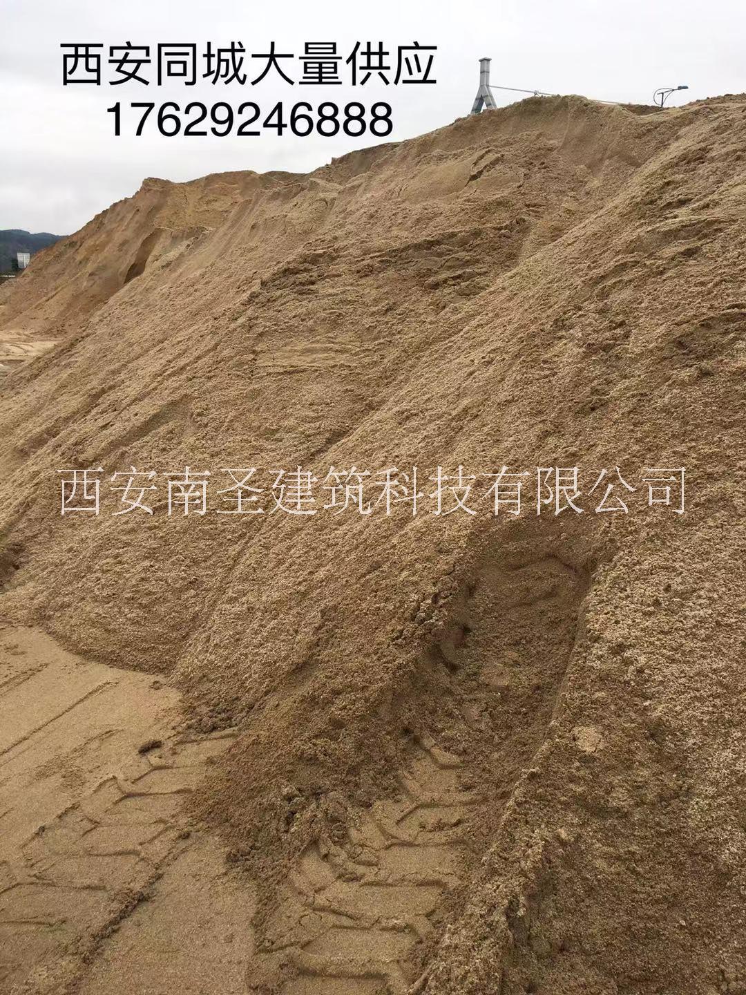 建筑用沙、河捞沙、水洗砂、水泥图片