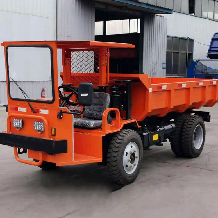 8噸后驅(qū)礦用四不像車圖片