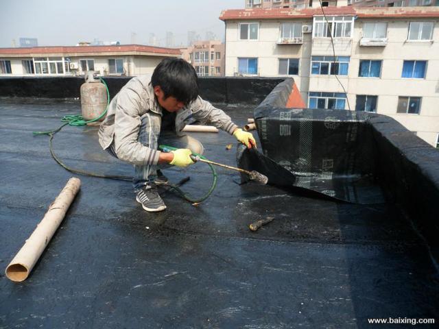 东莞专业防水施工队，小区顶楼屋面防水工程，三达防水