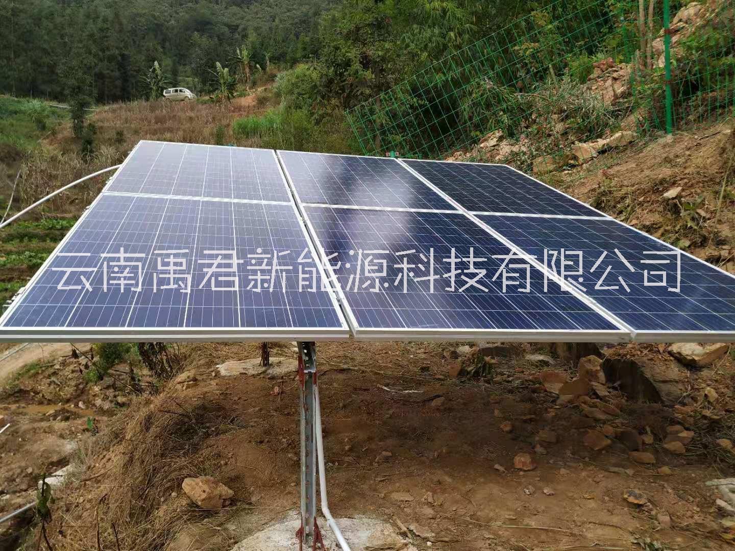 云南光伏水泵厂家 太阳能光伏水泵系统 3方/时 扬程131m 2.2kW光伏提灌站图片