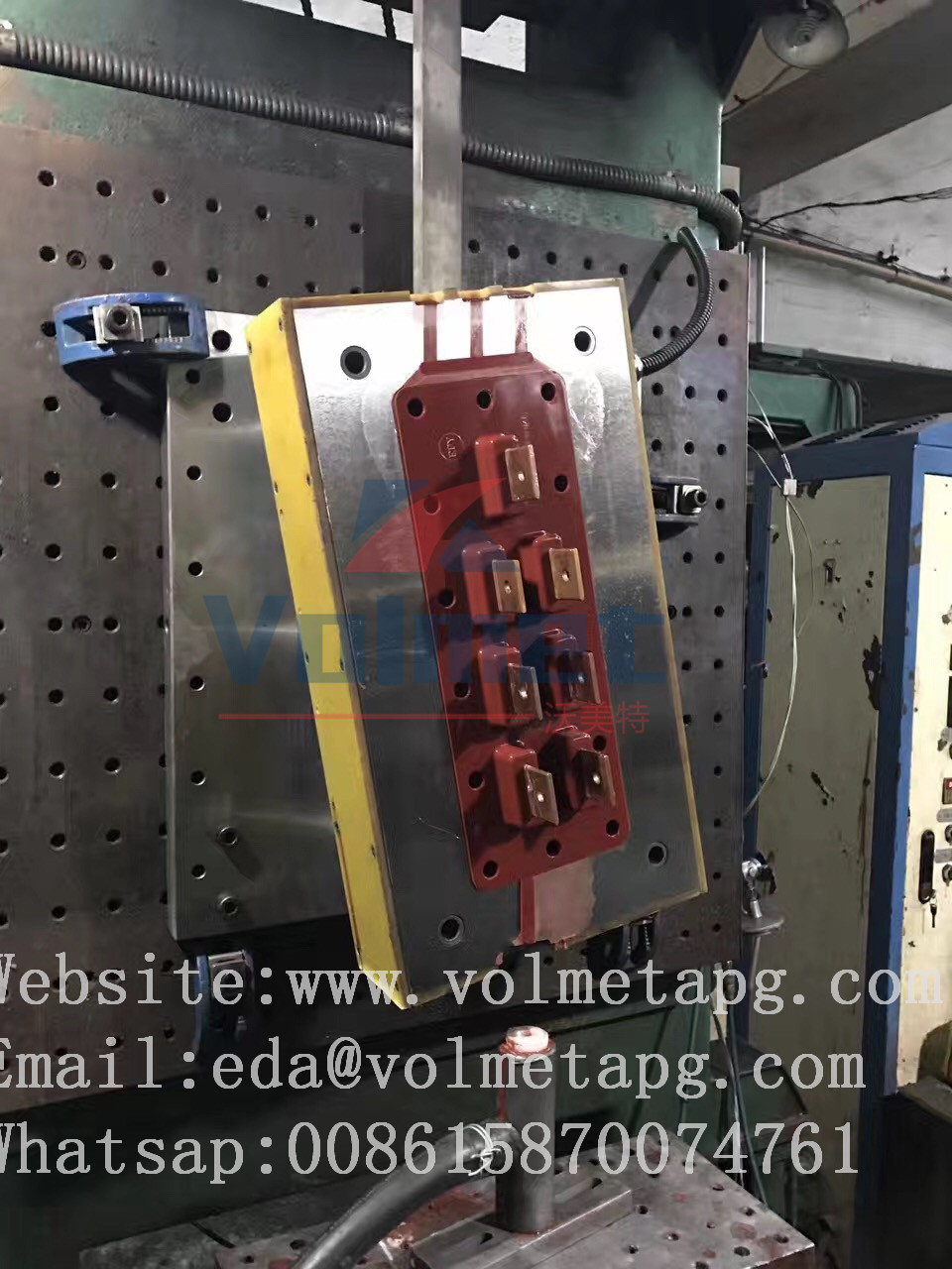 環(huán)氧樹脂套管液壓合模機(jī)圖片