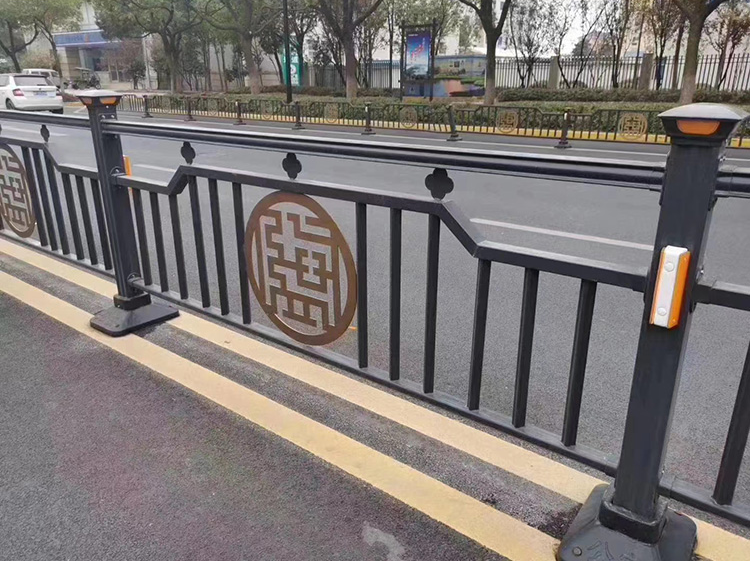 衡水市创意道路护栏厂家