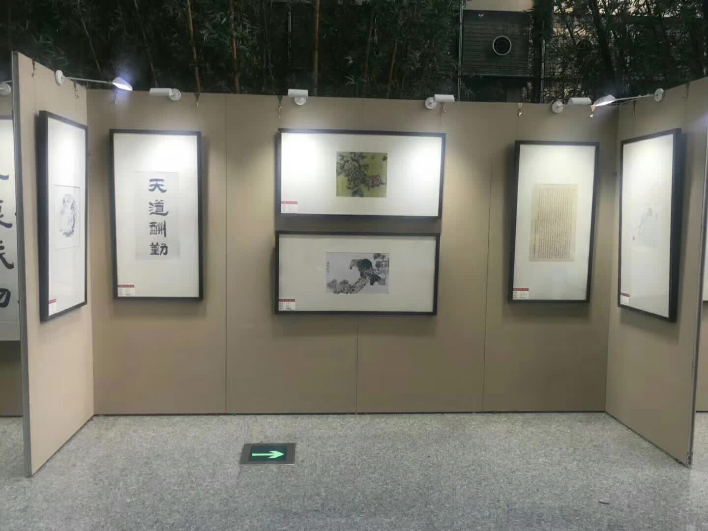 北京亚麻布面无缝挂画展板租赁图片