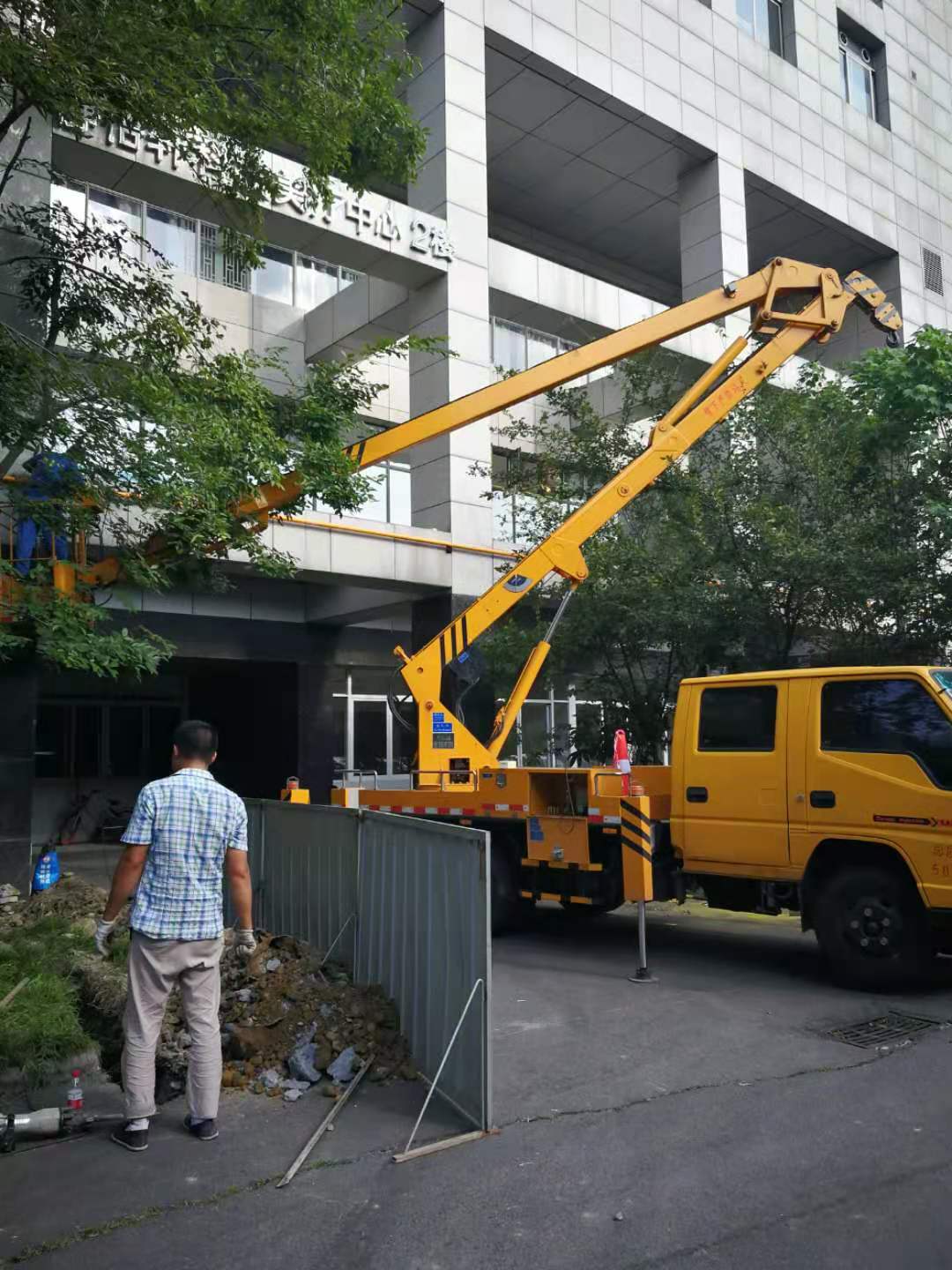 路燈車，升降車，登高車圖片