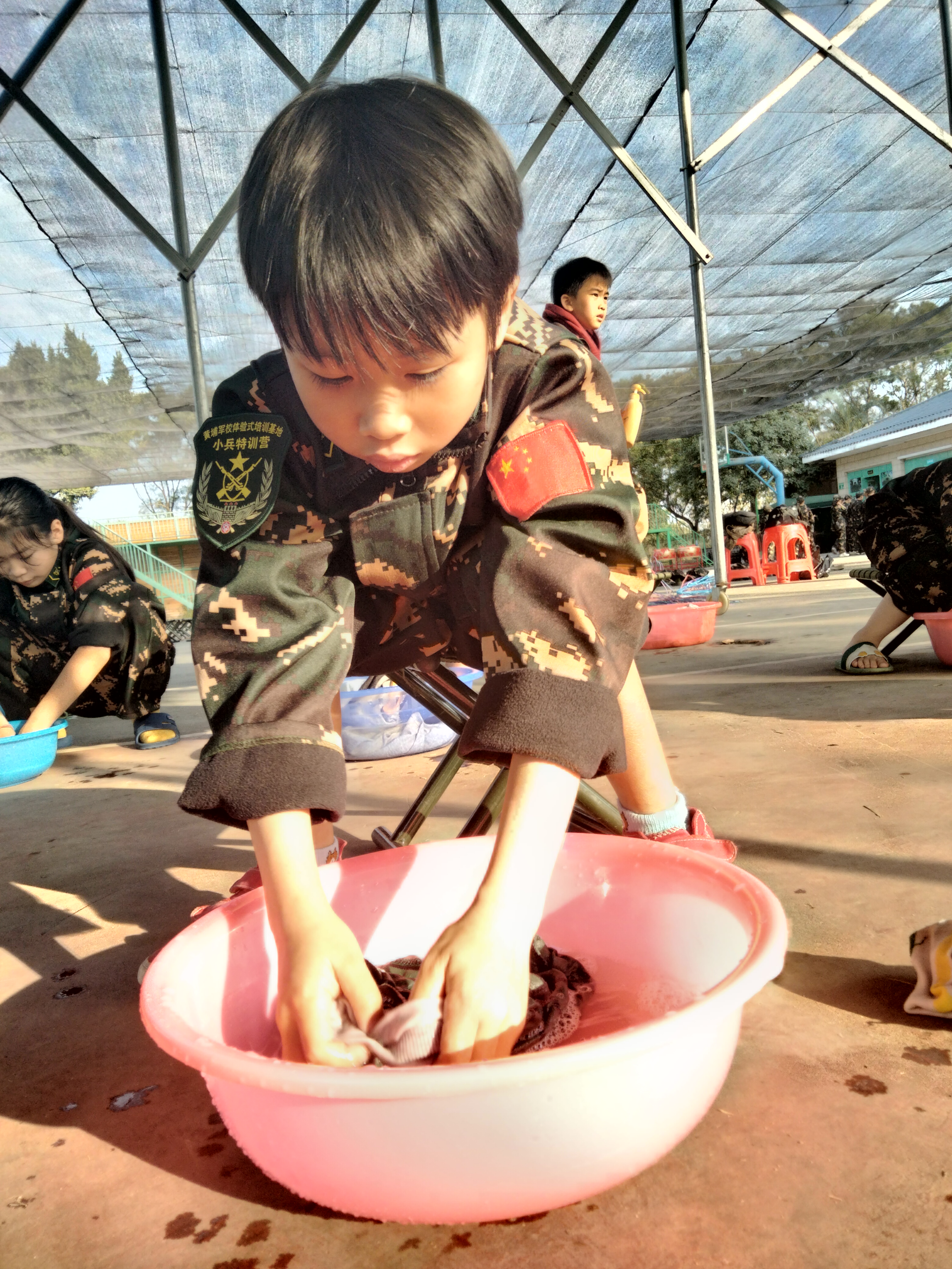 軍校軍事拓展訓(xùn)練圖片