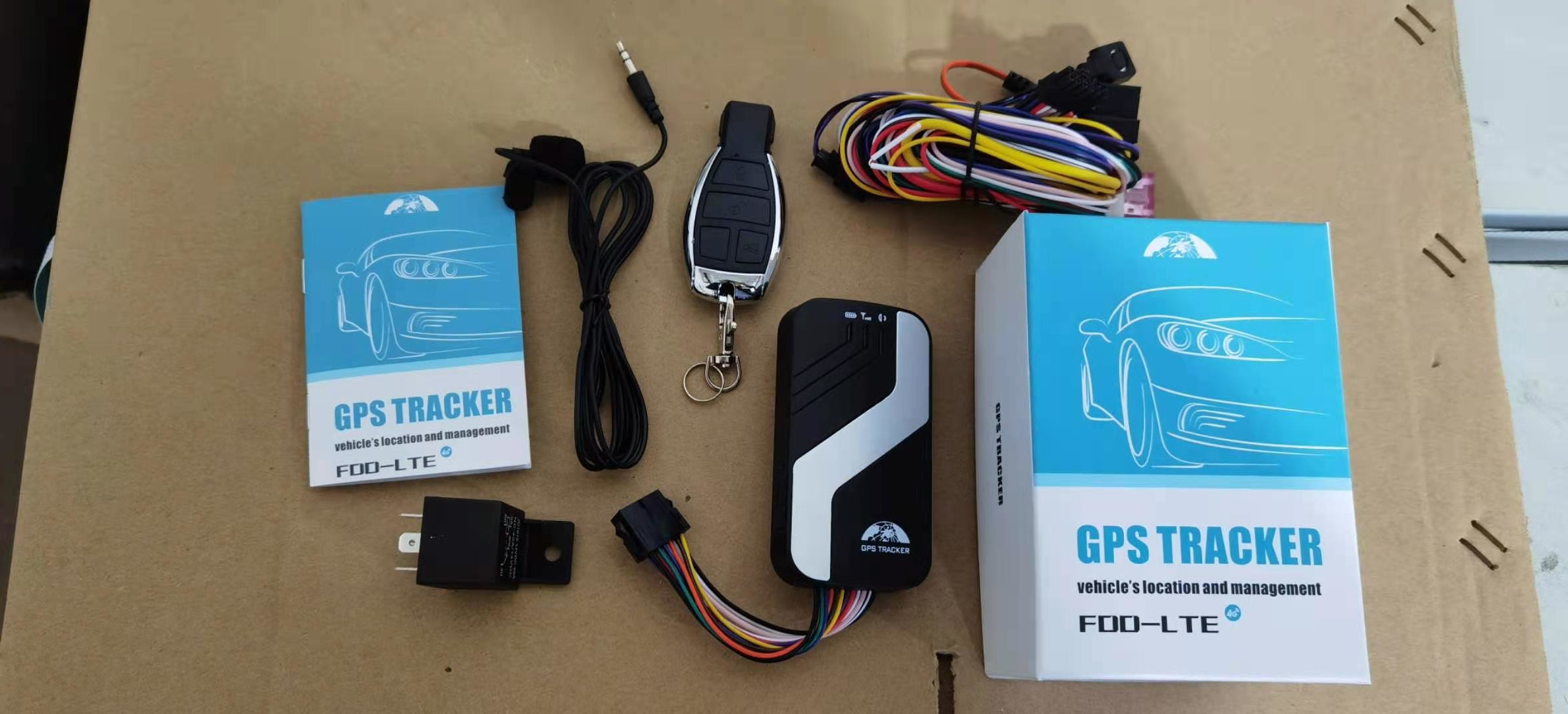 gps403B车载定位防盗器 TK403 4G版本gps追踪定位器图片