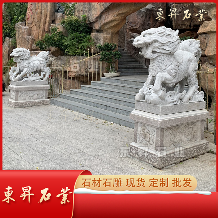 公園景區(qū)大門(mén)口各種動(dòng)物雕刻擺件圖片